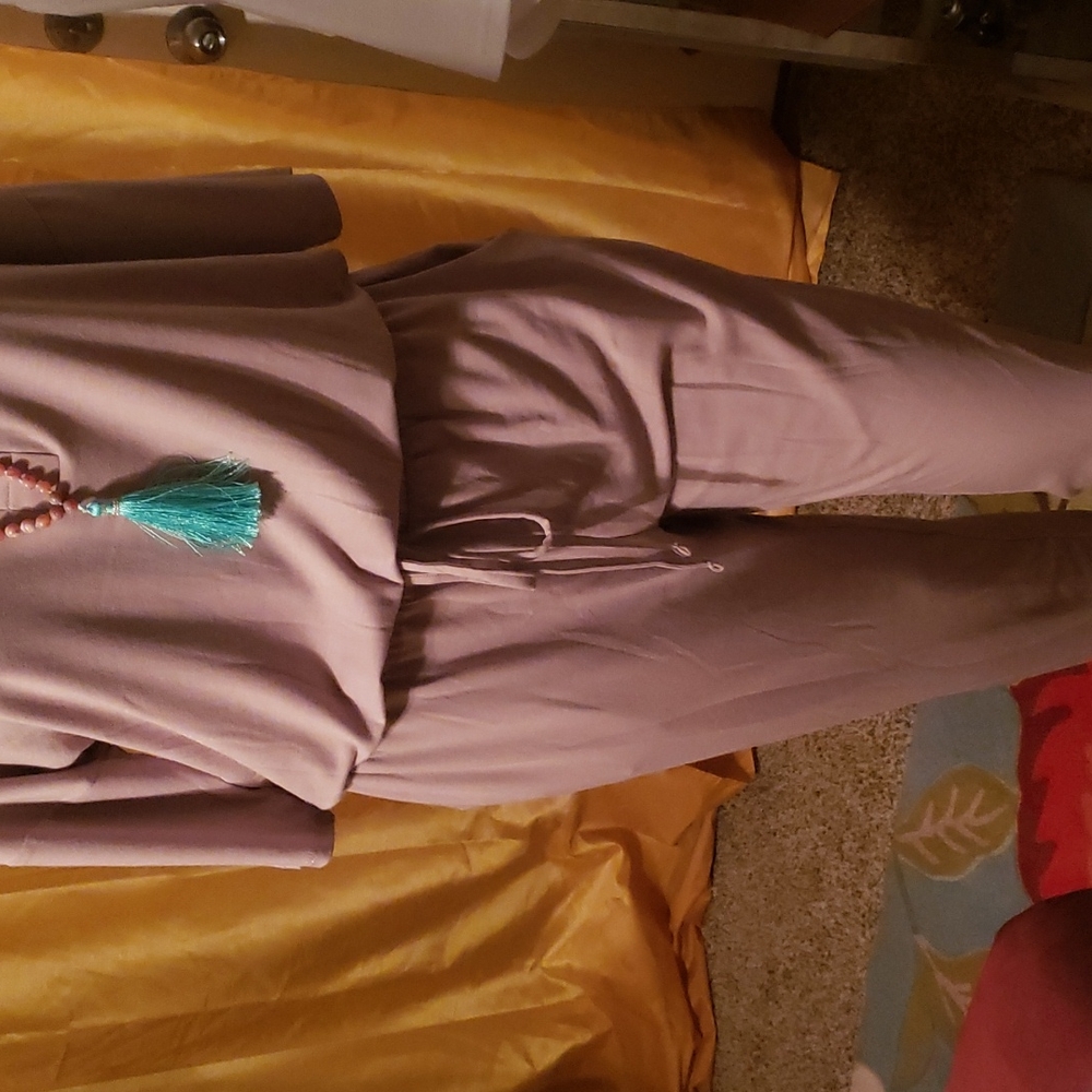 Ladies - Picture 2 of 4